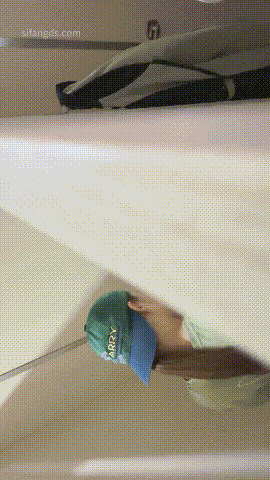 偷拍全网首发《顶级厕拍》手持贴逼抄底大学生舞蹈生全是嫩逼「某房原版」合集《22.3G+165V》百度