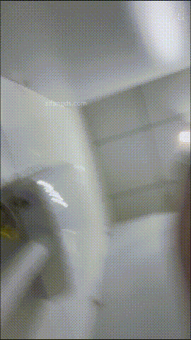 偷拍全网首发《顶级厕拍》手持贴逼抄底大学生舞蹈生全是嫩逼「某房原版」合集《22.3G+165V》百度