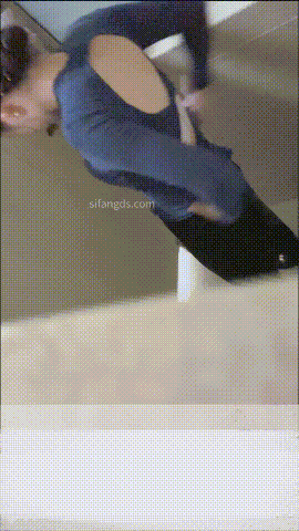 偷拍全网首发《顶级厕拍》手持贴逼抄底大学生舞蹈生全是嫩逼「某房原版」合集《22.3G+165V》百度