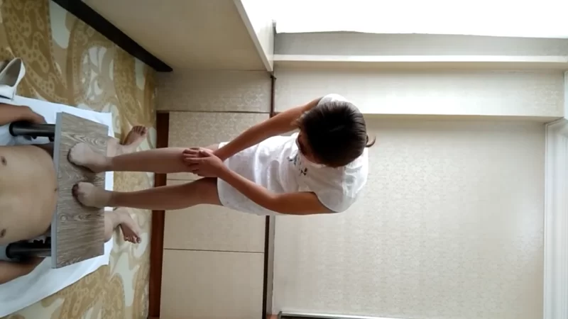 足交爆射美足诱惑 女友足交帮我打飞机 [v6-3.2g]