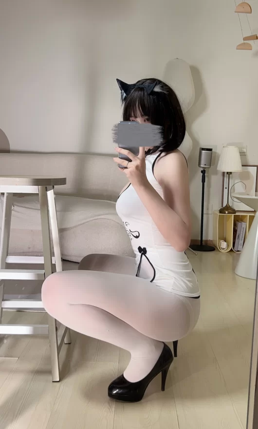 洛桑w伊梓_专属白丝汤圆 [27P] [27P-200m]