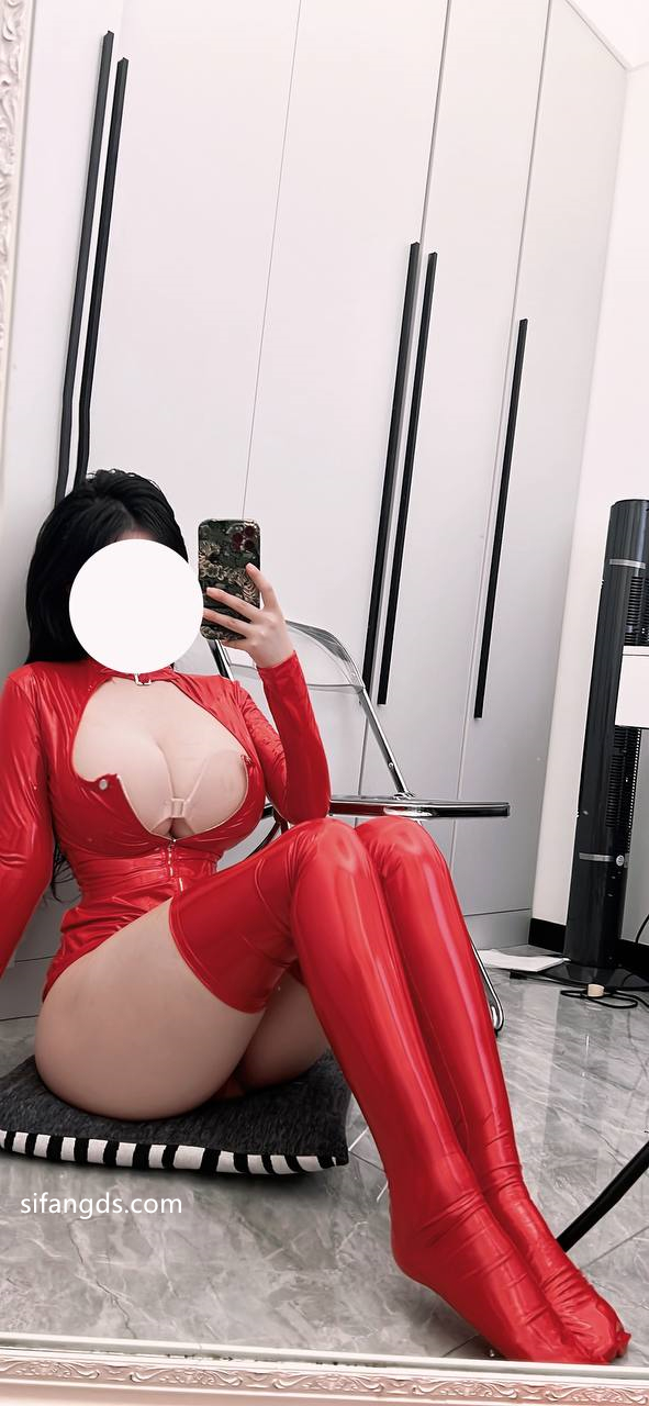 剧情微博网红，巨乳肥臀bbw御姐《迷人的cui》vip福利，人间 尤物，道具自慰[2V 6671 MB] [BT]