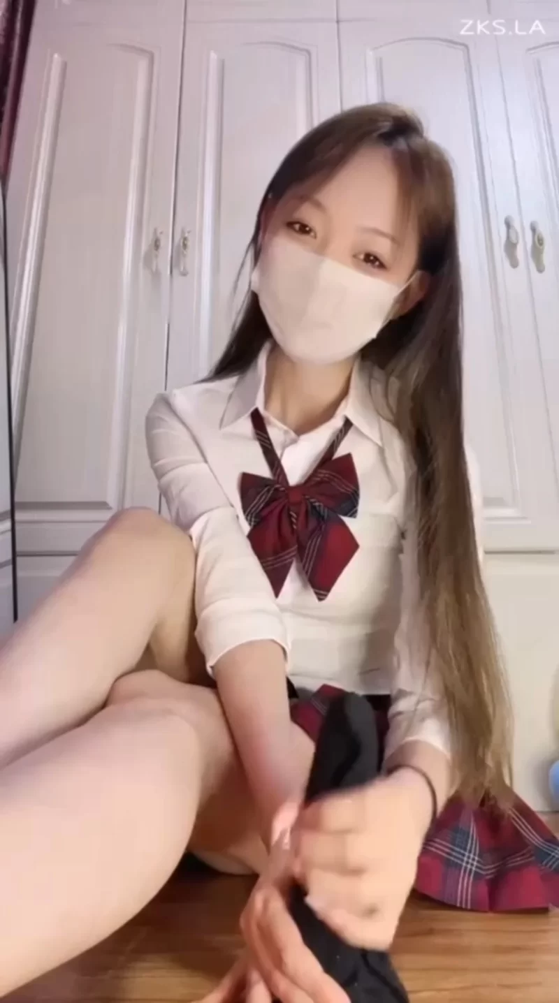 楚楚 jk 黑袜 羞辱 撸管指挥 拍手控速 假鸡鸡 模拟撸管 [1V-1.66GB]