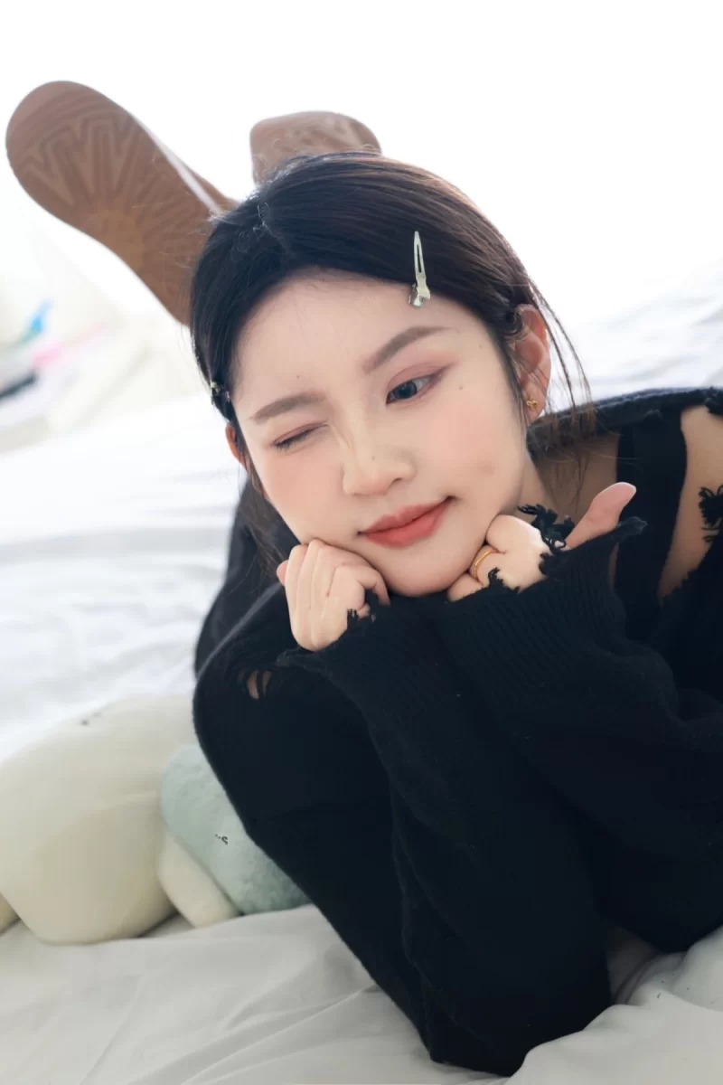 Imzsock-2025-04期 小点心 《赞助版》 [115p+1v-3.53g]