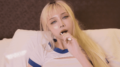 国产自拍遥HARUKA 大尺度写真视频,牙刷自慰,叫呻吟《80P+1V+355M-百度》