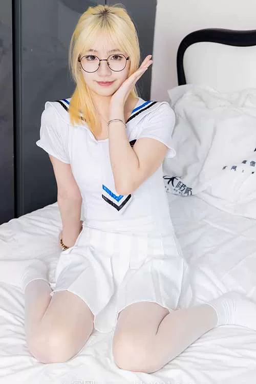 袜啵啵-小甜豆-高跟长靴、白棉袜薄白丝 [150p1v-1.7GB]