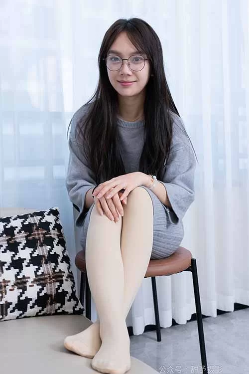 甜予摄影-贝壳-平底鞋、连衣裙厚肉丝 [130P1V-1.9G百度网盘] [130p1v-1.9GB]