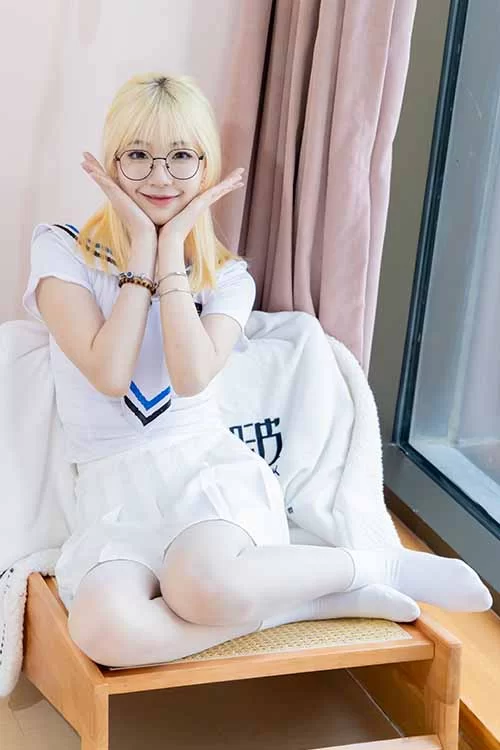 袜啵啵-小甜豆-高跟长靴、白棉袜薄白丝 [150p1v-1.7GB]