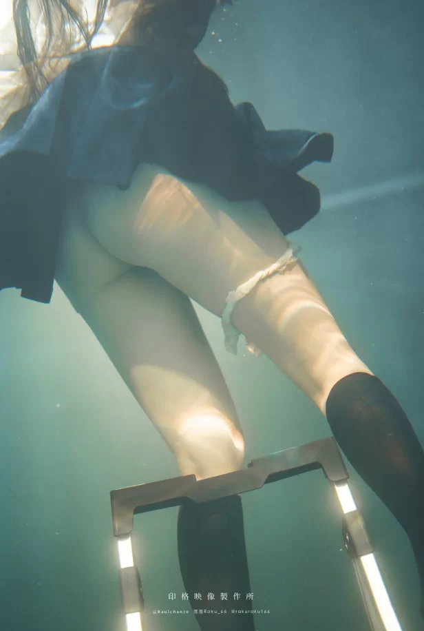 落落Raku_水泳馆 [58P+1V] [58P+1V-1.1g]