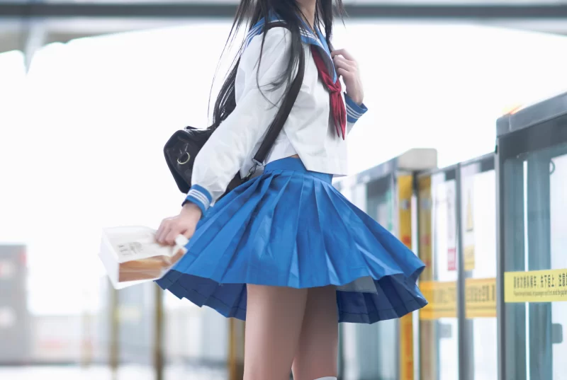 桜桃喵_地铁JK [33P] [33P-400m]