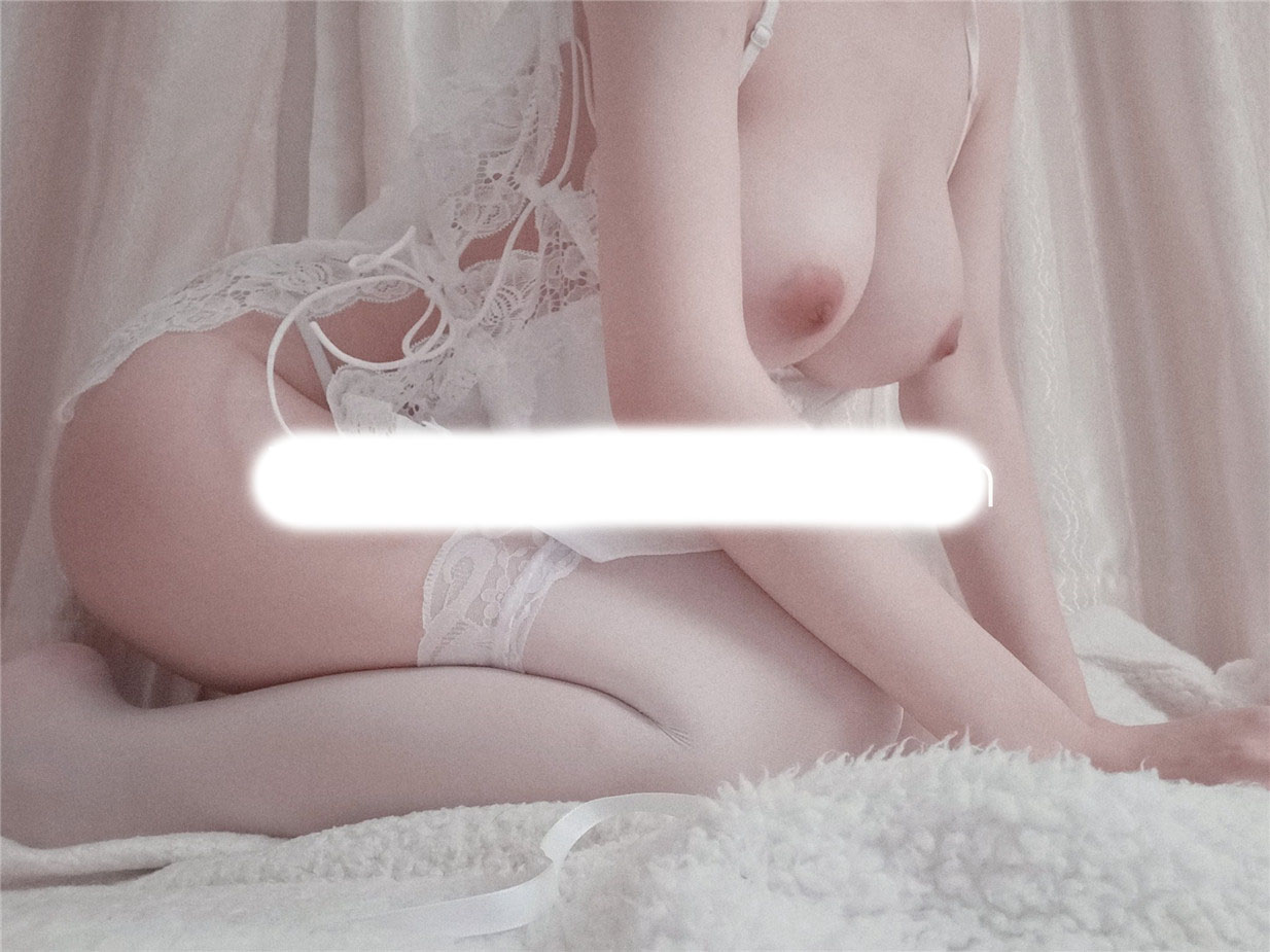 剧情最新推特户外露出女神陈甜甜大尺度私拍流出 骚浪小母狗商场马路各式露出 情趣黑丝[2V 477 MB] [BT]