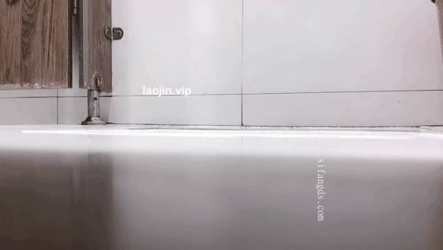 剧情极品御姐偷拍户外厕拍驱车前往商场厕所十几个妹子撒尿拉屎自己也忍不住自慰[2V 1347 MB] [BT]