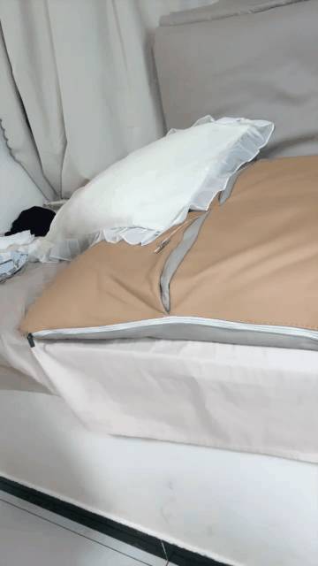 剧情-月野兔糖美人 高颜值大长腿 大奶无毛嫩穴 出租套房疯狂啪啪 深喉口鸡巴 口爆吞精[2V 3683 MB] [BT]