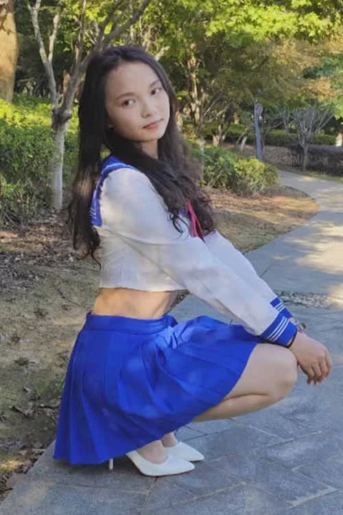 百合女友-六六~户外超短裙美腿[11V-0.8G百度网盘] [1v-0.8GB]