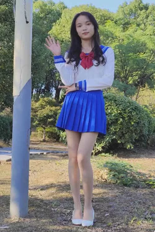 百合女友-六六~户外超短裙美腿[11V-0.8G百度网盘] [1v-0.8GB]