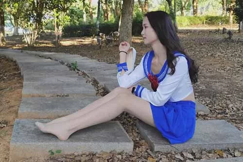 百合女友-六六~户外超短裙美腿[11V-0.8G百度网盘] [1v-0.8GB]