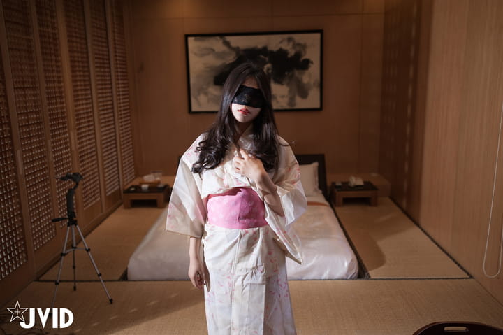 剧情掉掉日式浴衣束縛凌辱電動棒無限衝擊昆娜連體情趣自慰性愛幻想淫液氾濫[2V 1398 MB] [BT]