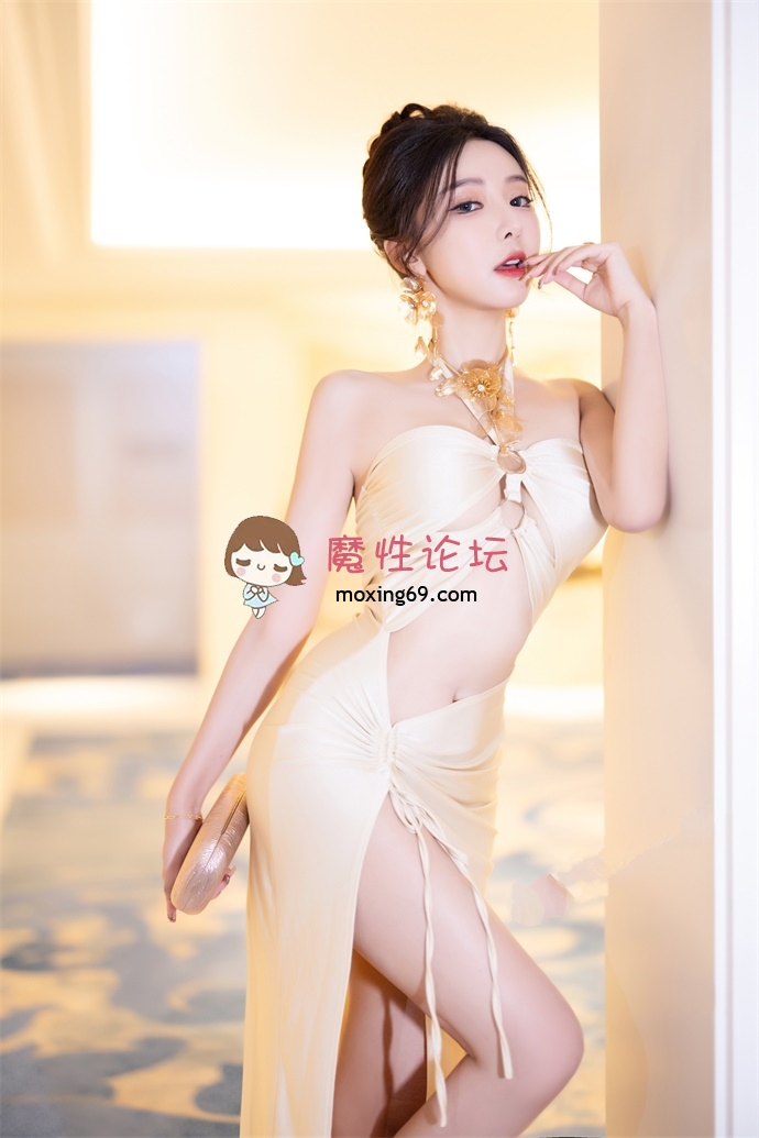 福利秀人网 王馨瑶✨金色裙子配灰色网纱情趣 写真+配套视频 [98P-1V-1.07G][百度网盘]