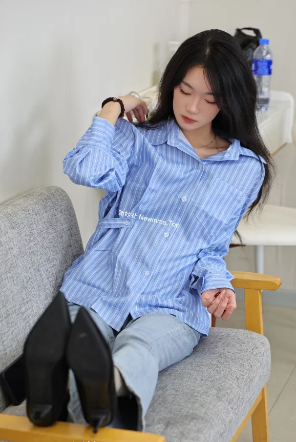 《绮梦摄影》人气足模小艺408（灰丝）《图包+视频》 [2V＋460P-13.4GB]