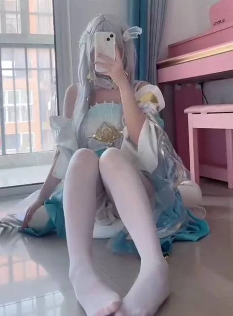 抖音小小苏cos秀足小合集 [8V-1.2GB]