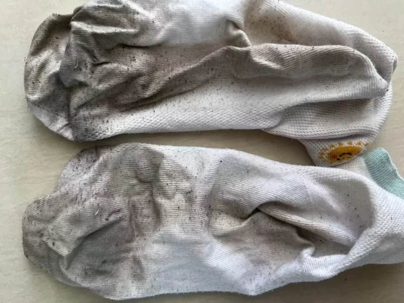 自己收藏的脏棉袜 脏丝袜 各种脏袜子 口味略重  不喜勿看 [154p-73.4m]