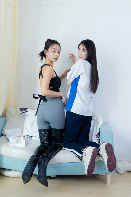 物恋传媒2231菜菜岚岚高跟长靴板鞋裤里丝白棉袜《150P1V4.81 [150P1V-4.81GB]