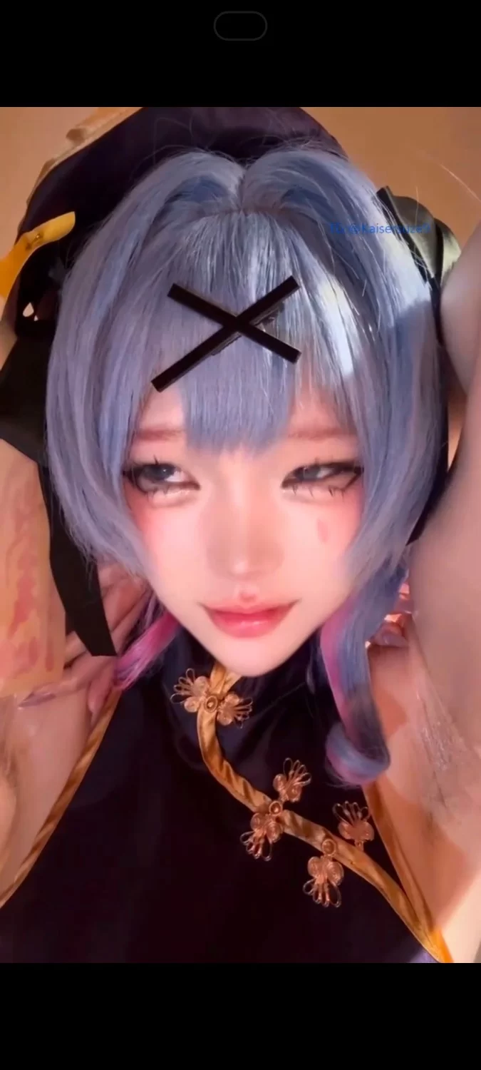 芃芃大人11.3厚黑红底高跟油光腋下盯射 [2v-280 MB]