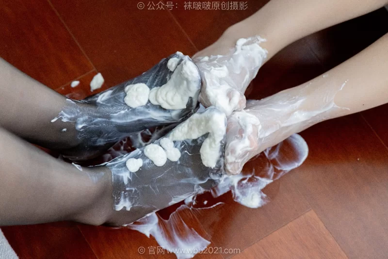 袜啵啵603期小甜豆、甜甜圈踩酸奶 [170P+1V-8.65GB]