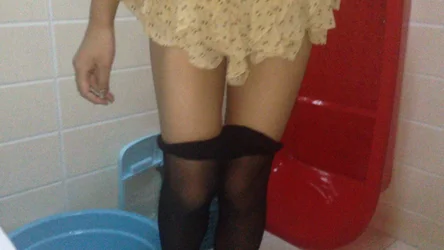 国产迷情诗儿 - 极品厕奴 重口味极品骚母狗 终极调教 超重口 黄金圣水自产自销 合集《35V32G》