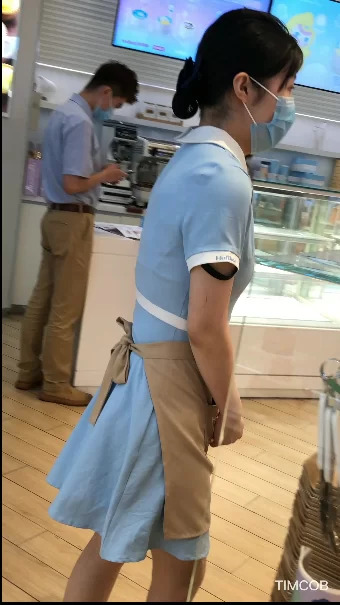 好利来肉丝制服小姐姐整合 [36V-16GB]