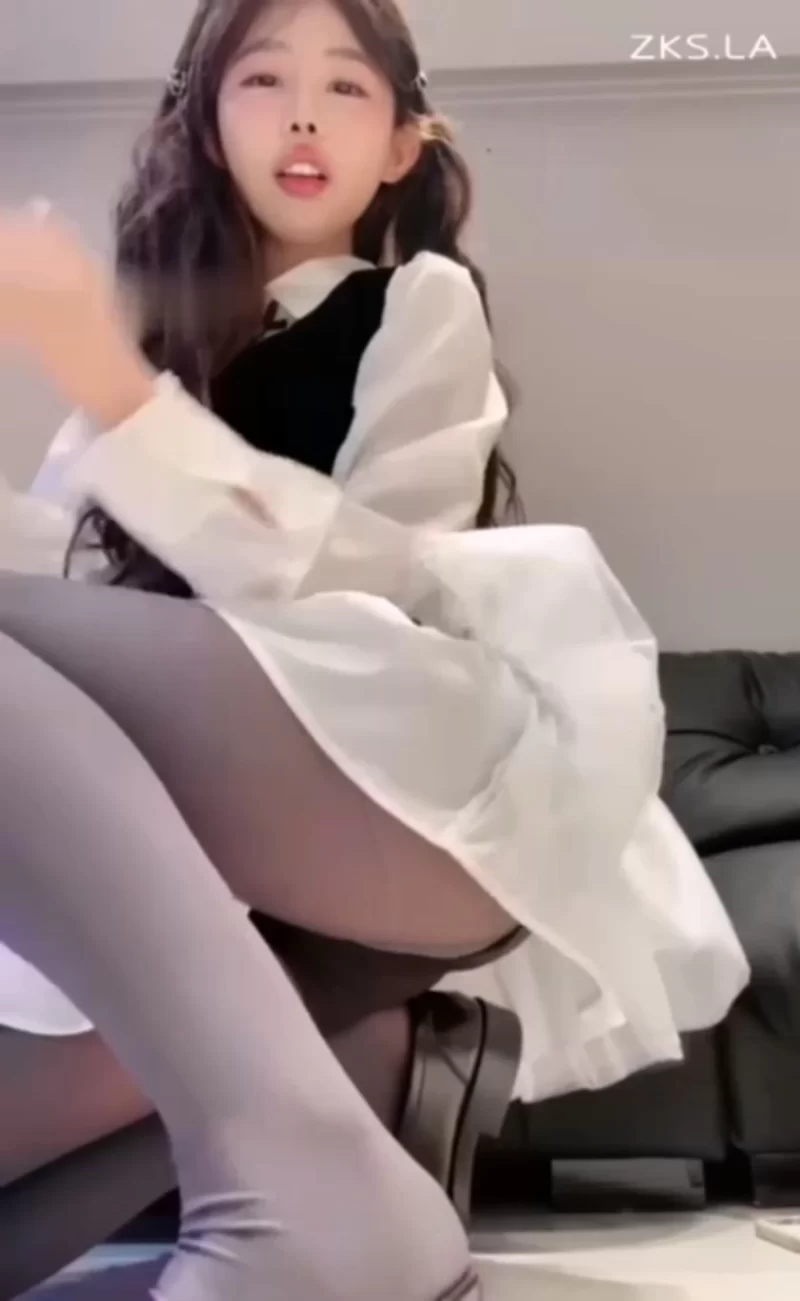 一茶 - 黑丝 厚灰丝 黑过膝袜 白过膝袜 [1V-1.72GB]