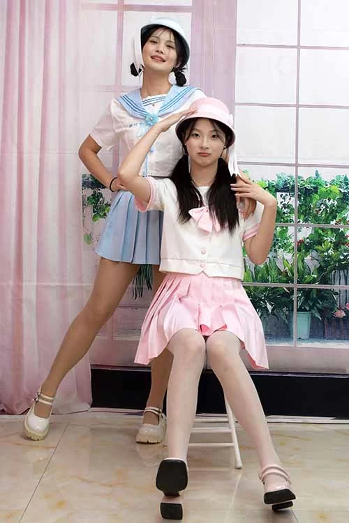 初夏女神-安妮、幺幺~粉蓝双花超短裙肉丝白丝[99P1V-0.6G百 [99p1v-0.6GB]