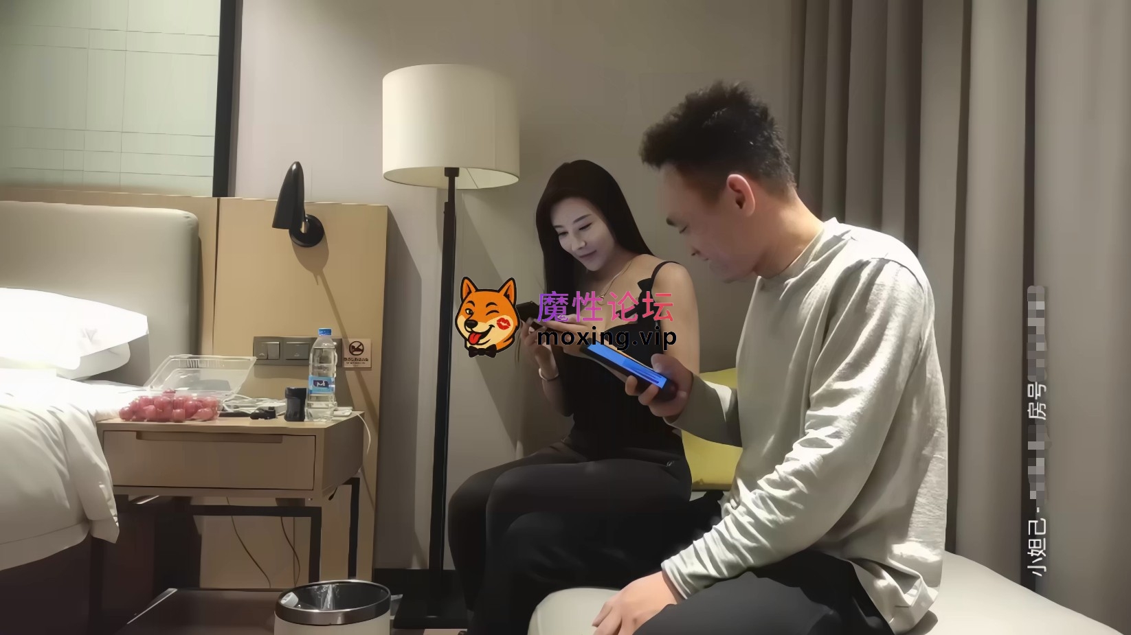 偷拍《AI增强》步宾探花经典作之一字马瑜伽教练（黑衣牛仔裤）0223仅一场超会撒娇超级嗲还能解锁一字马[1V1.6G][BT]