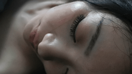 精品搬运《请认准无尽优品》自收集迷奸类极品，各种美女像死猪一样被干，翻眼皮打耳光都没反应。包含视频和图片（第一弹）