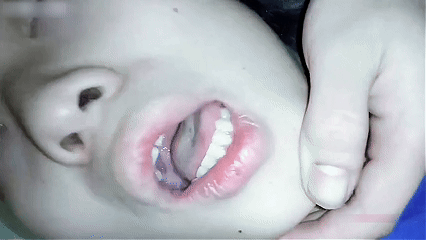 精品搬运《请认准无尽优品》自收集迷奸类极品，各种美女像死猪一样被干，翻眼皮打耳光都没反应。包含视频和图片（第二弹）