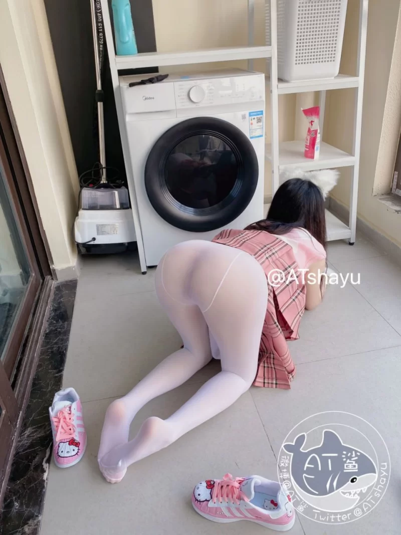 AT鲨 - 白丝宝宝 [58P1V-19MB]