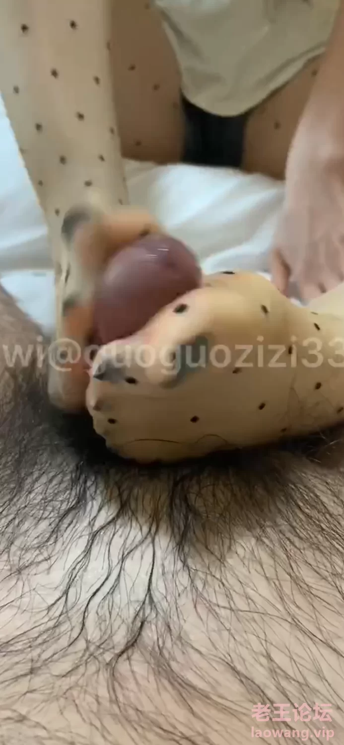 推特果子足交 [84V-9.37GB]