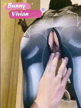 剧情极品反差女神Vivian生活想要过的去帽子必须带点绿 精心设计每一次出轨方式极度淫骚[2V 996 MB] [BT]