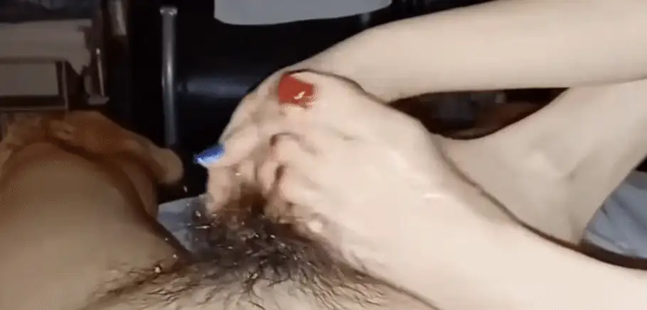 超极品玉足美脚榨精7月最新收录 淫语榨精 花式足技 [1V-1GB]