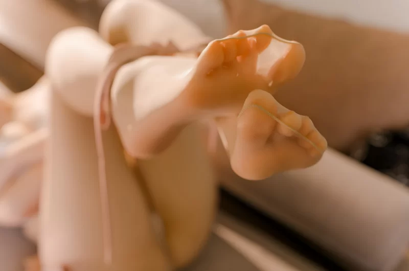 雪晴Astra_肉丝通勤OL [71P+1V] [71P+1V-1.4g]