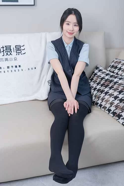 甜予摄影-知知-OL制服包臀裙-高跟鞋厚黑丝 [127p1v-1.8GB]