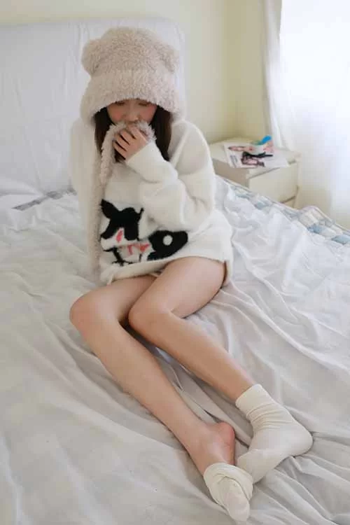 IMZSOCK爱美足-小点心-私房棉袜裸足足秀[146P1V-2G百度网盘] [146p1v-2GB]