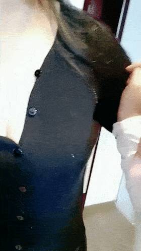 剧情《剧情演绎》给老妈下药，瞬间变得骚得不得了下面逼逼痒需要儿子大鸡巴止痒，一顿猛艹内射！[2V 549 MB] [BT]