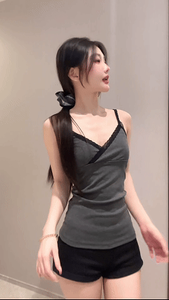 直播《请认准无尽优品》stripchat站人气女神Cena-ccccccc，包含抖音直播生活照及ST票房凸点露毛等大尺度