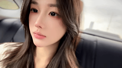 直播《请认准无尽优品》stripchat站人气女神Cena-ccccccc，包含抖音直播生活照及ST票房凸点露毛等大尺度