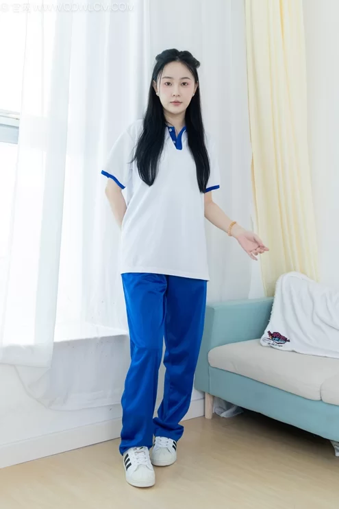 物恋传媒 NO.2241 美兔-板鞋、黑网袜、校服裤里丝[155P+1V／4. [155P1V-4.28GB]