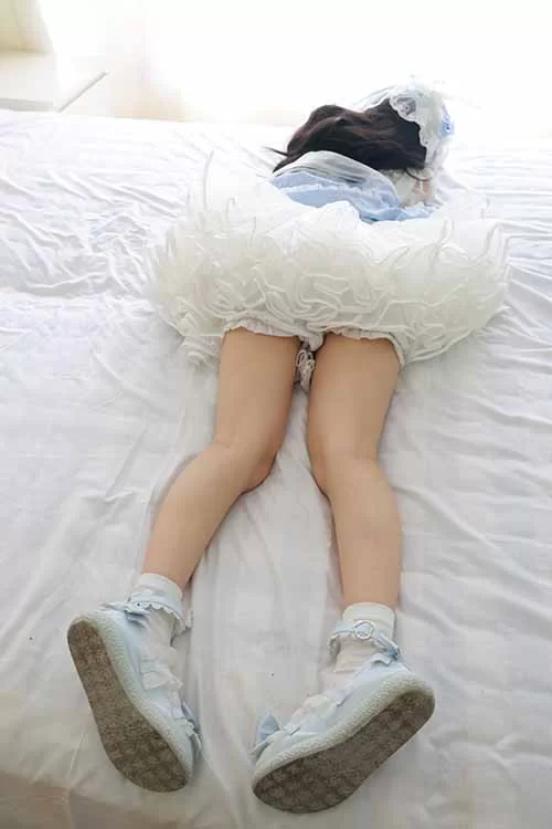 IMZSOCK爱美足-可心-女仆棉袜裸足足秀[108P-395M百度网盘] [108P-395MB]