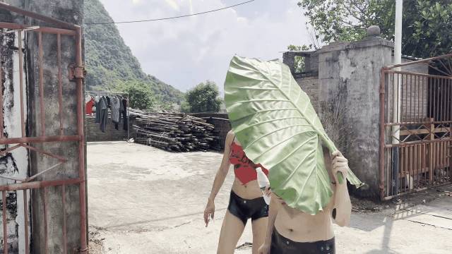 剧情天花板露出狂人御姐cikaimoon付费现代皇帝新装大白天赤裸裸走路路人表情亮了2v[2V 7103 MB] [BT]