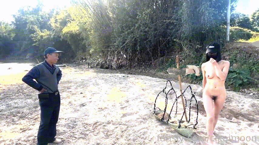 国产自拍天花板露出狂人御姐《cikaimoon》合集 人前全裸 协闺蜜各种大胆露出无视路人《73V+38G-百度》