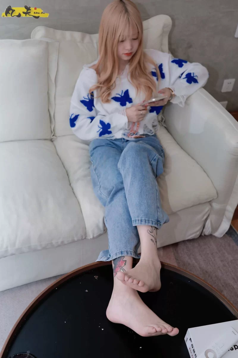 《凡夫摄影》美女足拍视图合集 [2175P+11V-38GB]